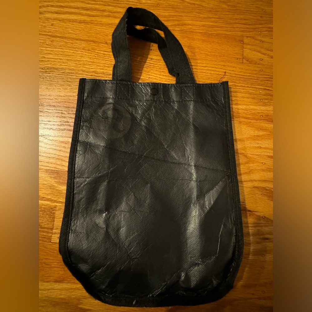 Lululemon Athletica Black Reusable Tote Bag Oliver Wendell Holmes Quote
